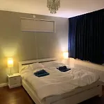 Cosy Incl Jacuzzi Near Trainstation, And Apartment *