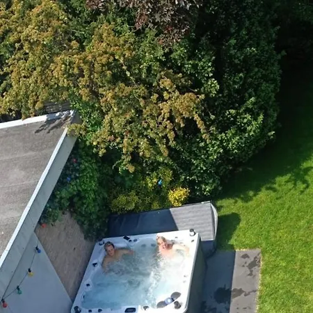 Apartamento Cosy Incl Jacuzzi Near Trainstation, And *