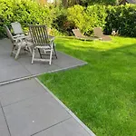 Cosy Incl Jacuzzi Near Trainstation, And شقة هيمستيده